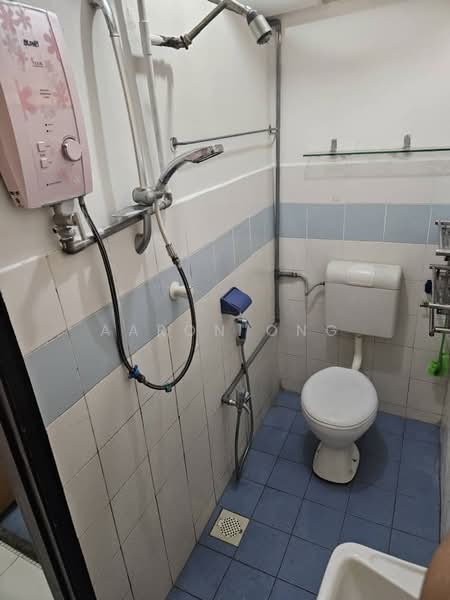 Flat for Rent at PPR Kampung Baru Air Panas - Aaron Ong - Bathroom - PropertyGuru.com.my