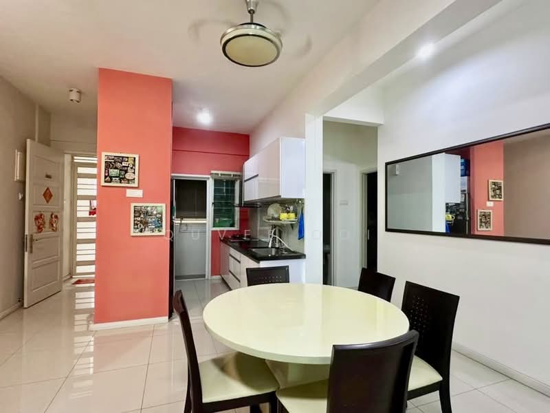 Kondominium untuk Dijual di The Peak Residences - Quvee Ooi - Kitchen - PropertyGuru.com.my