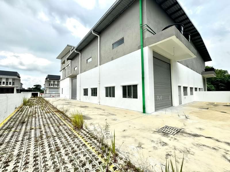 Kilang untuk Disewa di Rawang (Selangor) - Hazwan Hilmi - Exterior - PropertyGuru.com.my