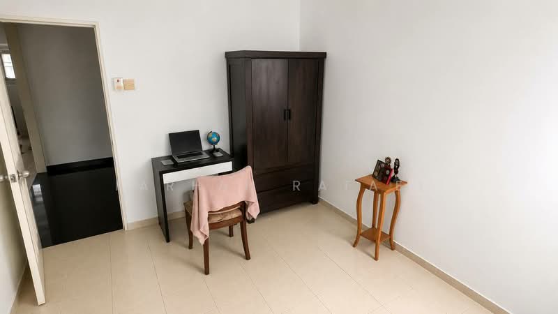 Rumah Teres untuk Dijual di Sungai Buloh (Selangor) - Farhan Rafael - Study - PropertyGuru.com.my
