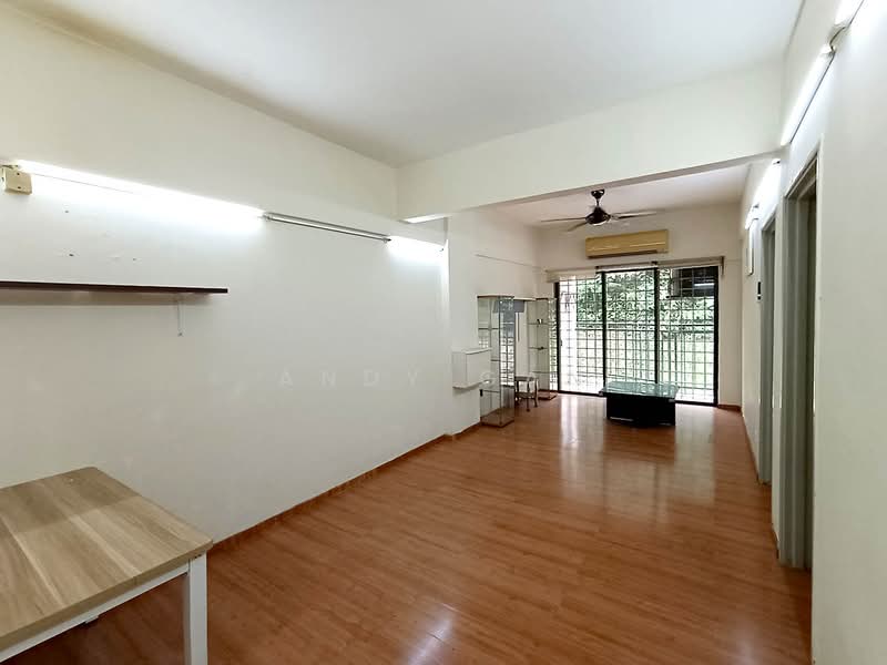 Pangsapuri untuk Disewa di Ixora - Andy Gan - Living Room - PropertyGuru.com.my
