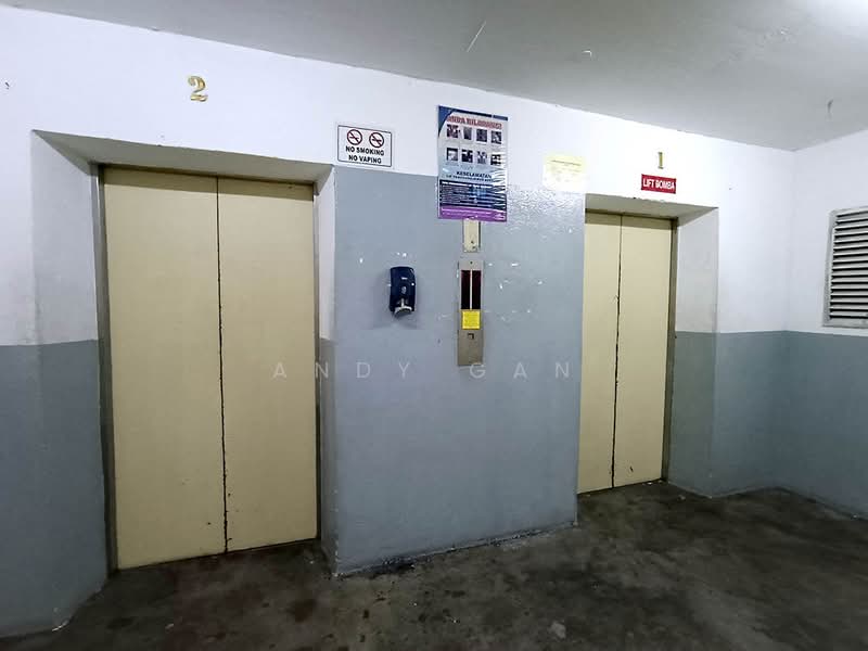 Pangsapuri untuk Disewa di Ixora - Andy Gan - Corridor - PropertyGuru.com.my