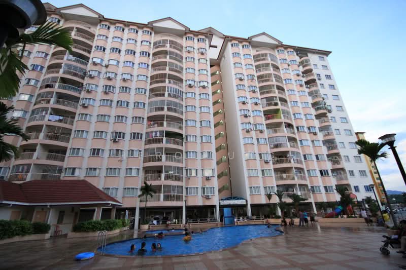 Pangsapuri untuk Dijual di Pandan Utama Apartment - Hero Tung - Exterior - PropertyGuru.com.my