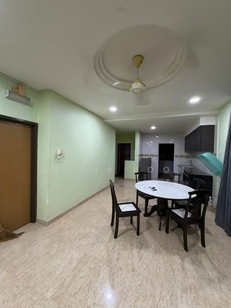 2-storey Terraced House for Rent in Taman Pelangi Indah (Ulu Tiram) - Alicia Voon - Dining Room - PropertyGuru.com.my