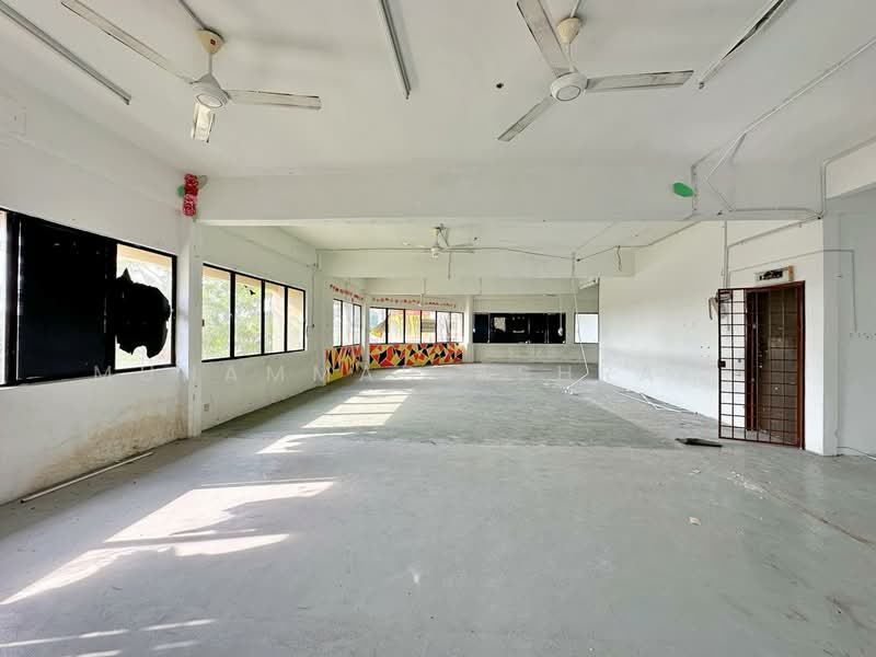 Shop for Rent in TTDI Jaya (Shah Alam) - Muhammad Ashraf . - Interior - PropertyGuru.com.my