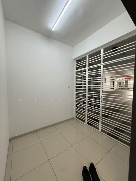 Kondominium untuk Dijual di Artis 3 Residence - Alisson Chew - Entrance - PropertyGuru.com.my