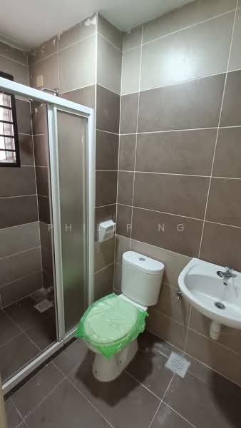 Rumah Bandar untuk Dijual di Kajang (Selangor) - Philip Ng - Bathroom - PropertyGuru.com.my