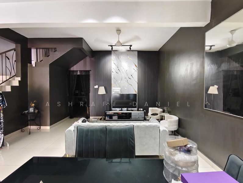 Rumah Teres untuk Dijual di Cheras (Selangor) - Ashraff Daniel - Living Room - PropertyGuru.com.my