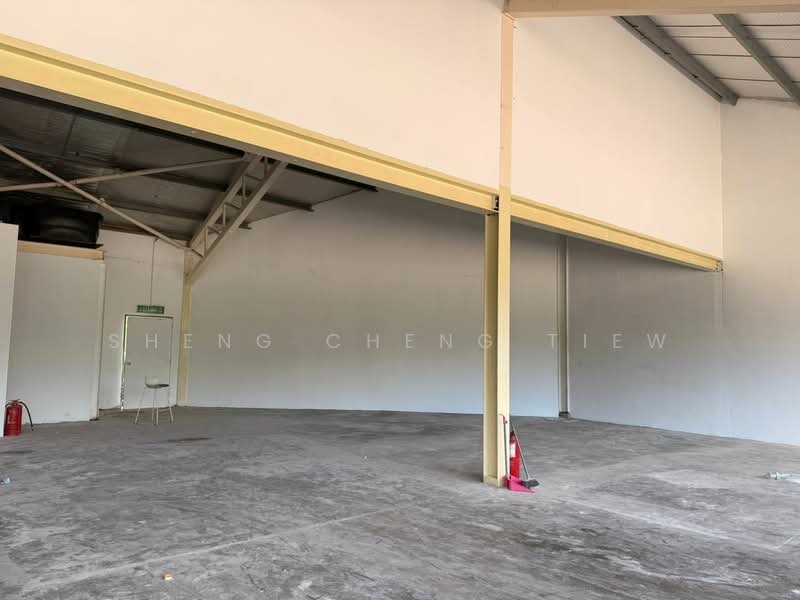 Shop for Rent in Taman Gaya (Ulu Tiram) - Sheng Cheng Tiew - Interior - PropertyGuru.com.my