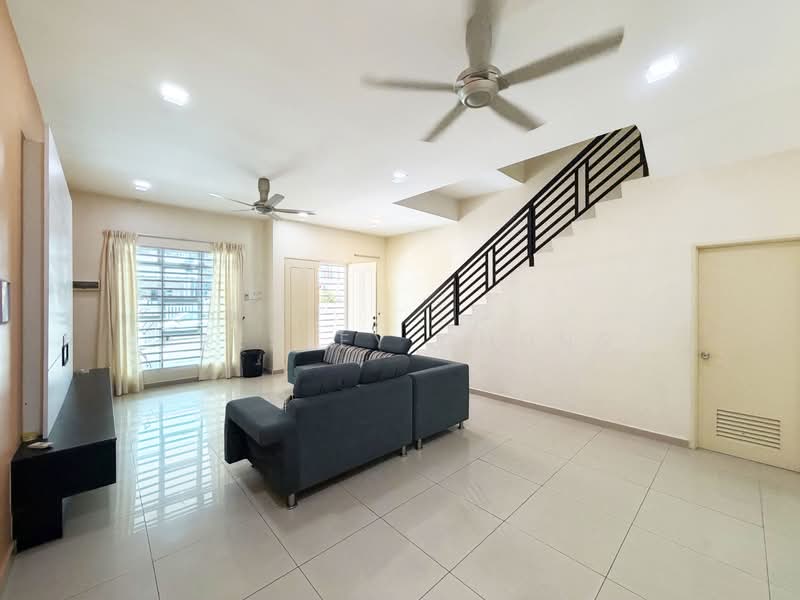 2-storey Terraced House for Rent in Kampar (Perak) - Presley Chong - Living Room - PropertyGuru.com.my