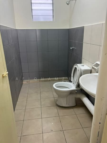Apartment for Rent at Jiran Residensi - AfiqHamzah . - Bathroom - PropertyGuru.com.my