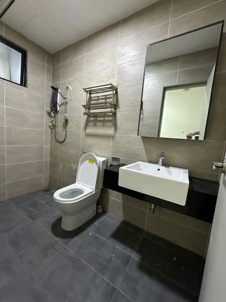 Kondominium untuk Disewa di Legend Heights - Ivan Loo - Bathroom - PropertyGuru.com.my