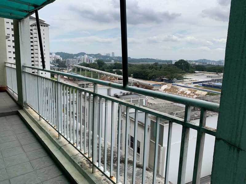 Servis Apartment untuk Disewa di Endah Promenade - Erica Law - Balcony - PropertyGuru.com.my