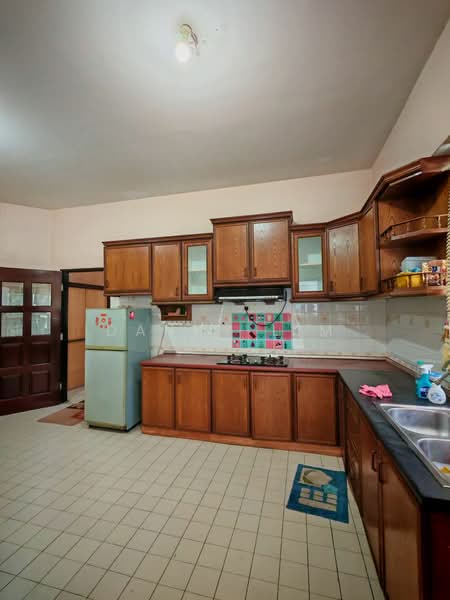 Condominium for Sale at Villamas - Danny Lim - Kitchen - PropertyGuru.com.my
