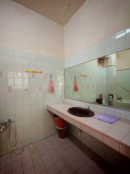 Condominium for Sale at Villamas - Danny Lim - Bathroom - PropertyGuru.com.my
