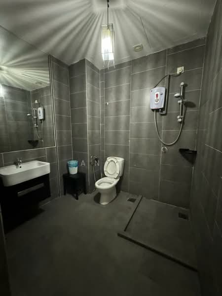 Service Residence for Sale at Empire Damansara - Ann . - Bathroom - PropertyGuru.com.my