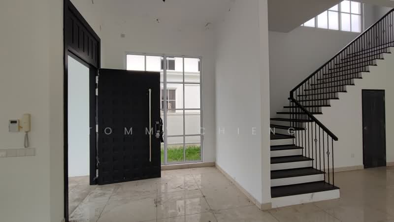 Bungalow for Sale in Eco Majestic (Semenyih) - TOMMY CHIENG - Entrance - PropertyGuru.com.my