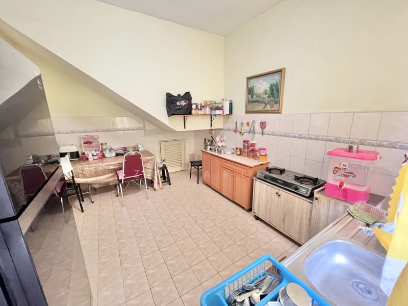 Rumah Teres 2 Tingkat untuk Dijual di Shah Alam (Selangor) - Zul Arif - Kitchen - PropertyGuru.com.my