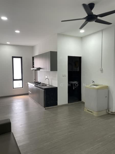 Office for Rent in Taman Serdang Perdana (Seri Kembangan) - Ethan Chong - Kitchen - PropertyGuru.com.my