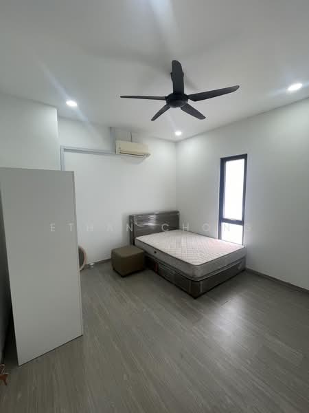 Office for Rent in Taman Serdang Perdana (Seri Kembangan) - Ethan Chong - Bedroom - PropertyGuru.com.my