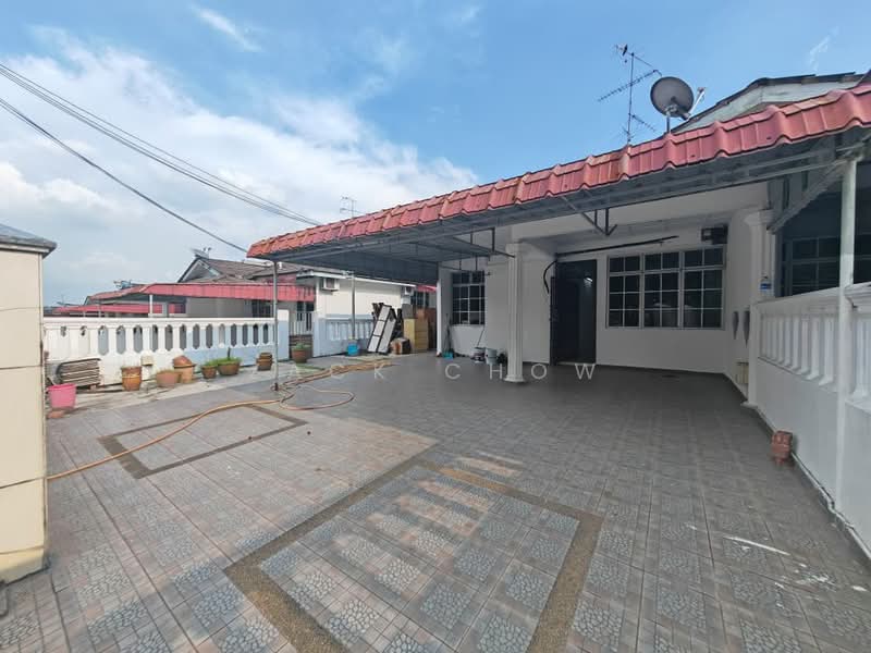Rumah Teres 1 Tingkat untuk Dijual di Taman Rinting (Masai) - Zack Chow - Exterior - PropertyGuru.com.my