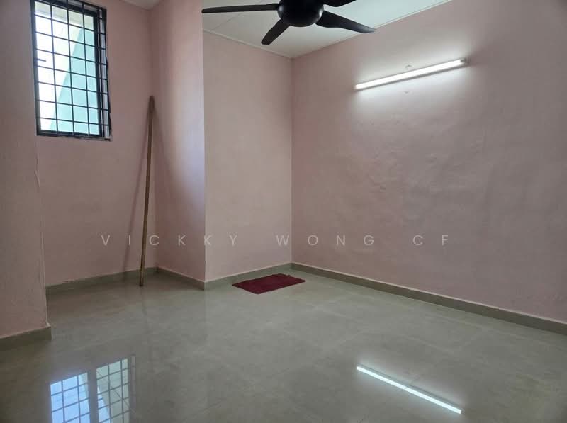 2-storey Terraced House for Sale in Taman Puncak Jalil (Seri Kembangan) - Vickky Wong CF - Interior - PropertyGuru.com.my