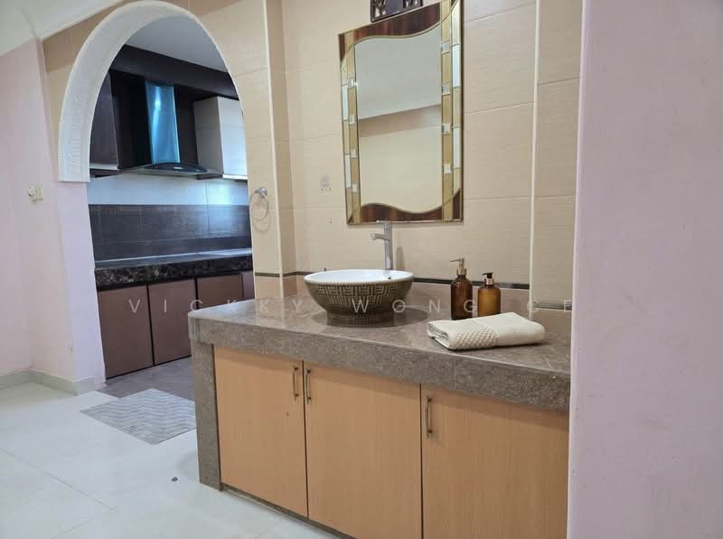 2-storey Terraced House for Sale in Taman Puncak Jalil (Seri Kembangan) - Vickky Wong CF - Kitchen - PropertyGuru.com.my