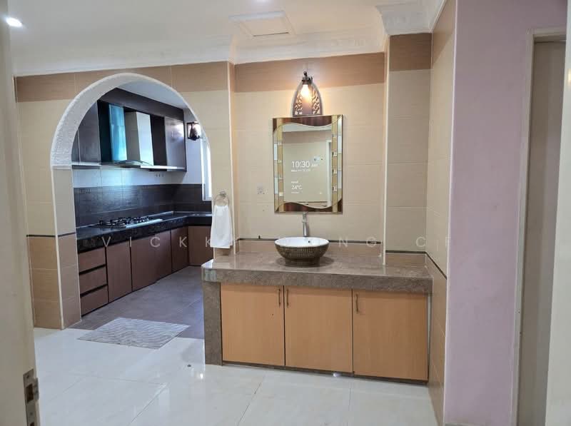 2-storey Terraced House for Sale in Taman Puncak Jalil (Seri Kembangan) - Vickky Wong CF - Kitchen - PropertyGuru.com.my