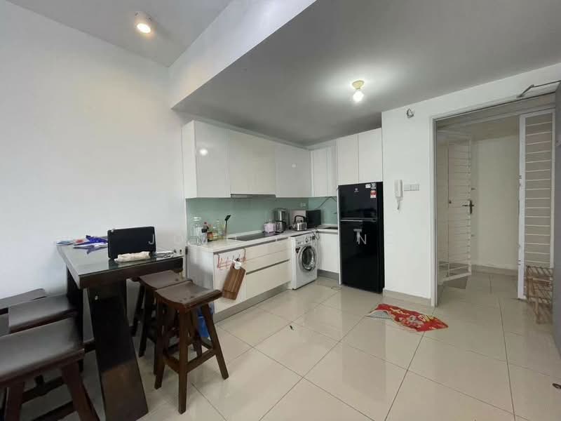 Servis Apartment untuk Disewa di Tropez Residences - Jojo Chung - Kitchen - PropertyGuru.com.my