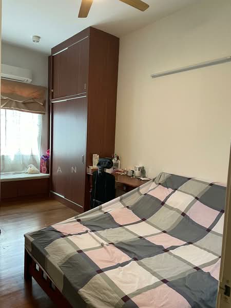 3-storey Terraced House for Sale in Tanjung Bungah (Penang) - Daniel Teoh - PropertyGuru.com.my