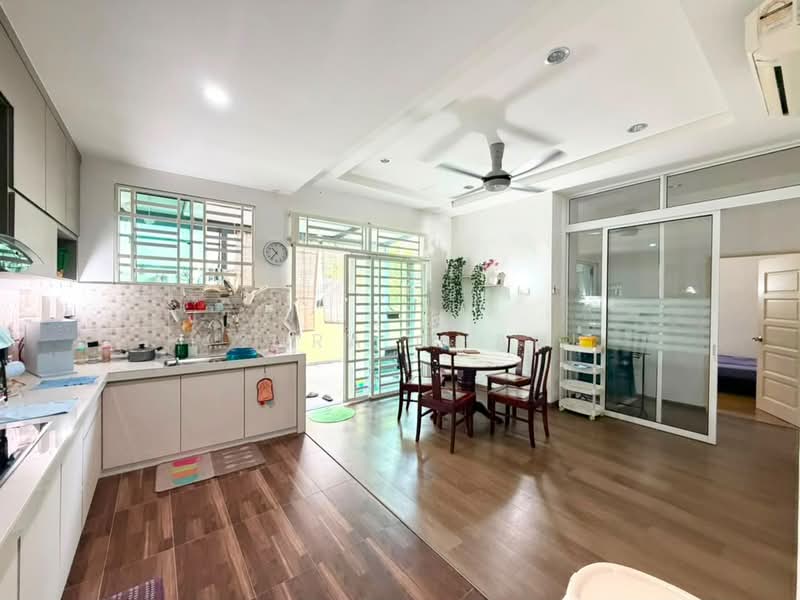 Rumah Berkembar untuk Dijual di Sungai Jawi (Penang) - Azura Ghani - Kitchen - PropertyGuru.com.my