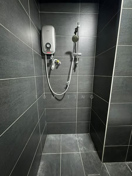 Kondominium untuk Disewa di Kelana Puteri - Tom Ting - Bathroom - PropertyGuru.com.my
