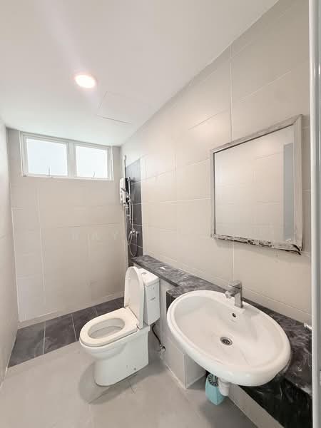 Condominium for Rent at Bayu Sentul - Ray Chong - Bathroom - PropertyGuru.com.my