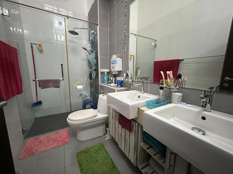 3-storey Terraced House for Sale in Denai Alam (Shah Alam) - Tina Abas - Bathroom - PropertyGuru.com.my