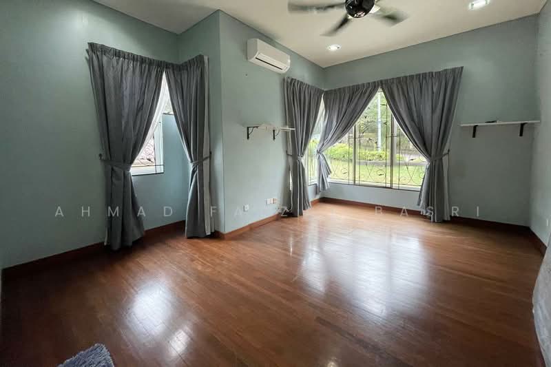Rumah Banglo untuk Dijual di Kayangan Heights (Shah Alam) - Ahmad Faizal Basri - Living Room - PropertyGuru.com.my