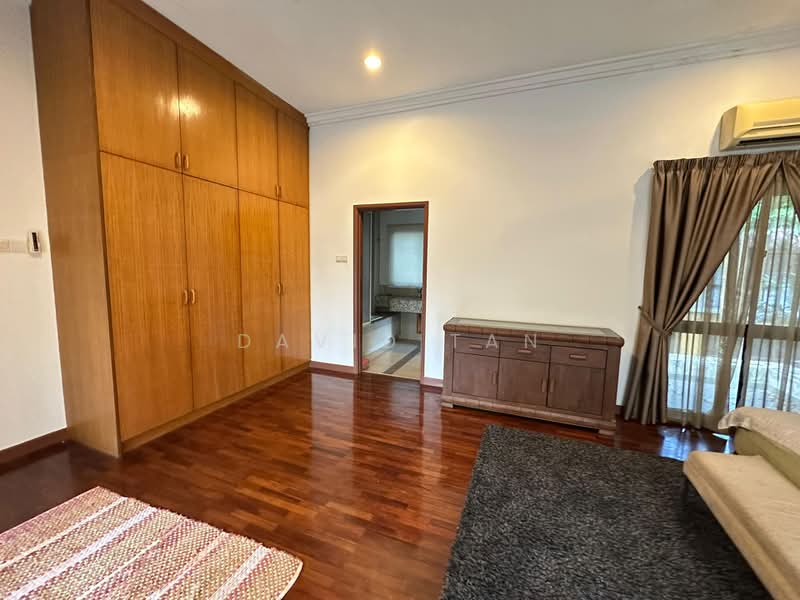 Bungalow for Sale in Bukit Gita Bayu (Seri Kembangan) - David Tan - Bedroom - PropertyGuru.com.my