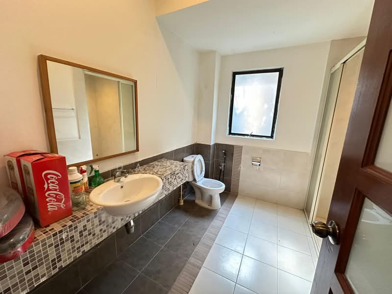 Bungalow for Sale in Bukit Gita Bayu (Seri Kembangan) - David Tan - PropertyGuru.com.my