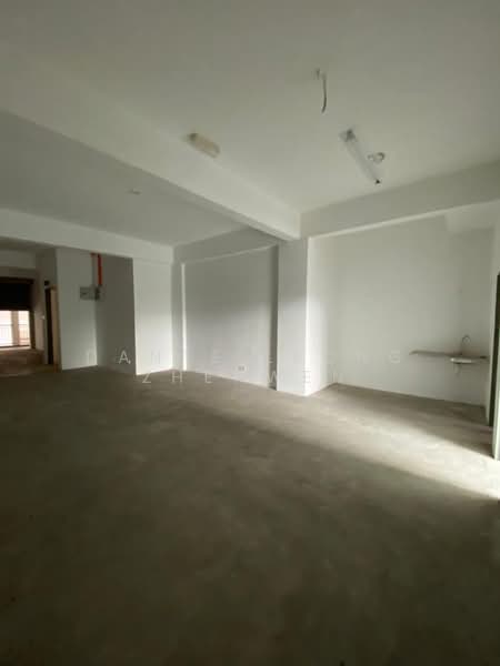 Retail Office for Rent in Seri Kembangan (Selangor) - Dante Leong Zhenwen - Interior - PropertyGuru.com.my