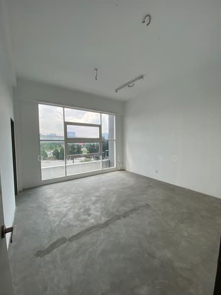 Retail Office for Rent in Seri Kembangan (Selangor) - Dante Leong Zhenwen - Interior - PropertyGuru.com.my
