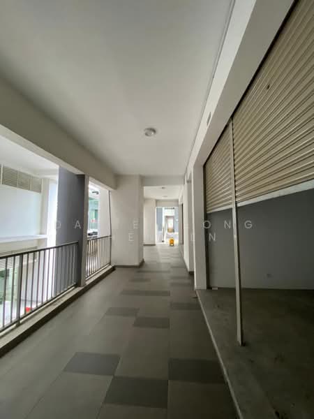 Retail Office for Rent in Seri Kembangan (Selangor) - Dante Leong Zhenwen - Corridor - PropertyGuru.com.my