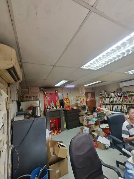 Shop for Sale in Taman Wahyu (Batu Caves) - Luke Ross - Interior - PropertyGuru.com.my