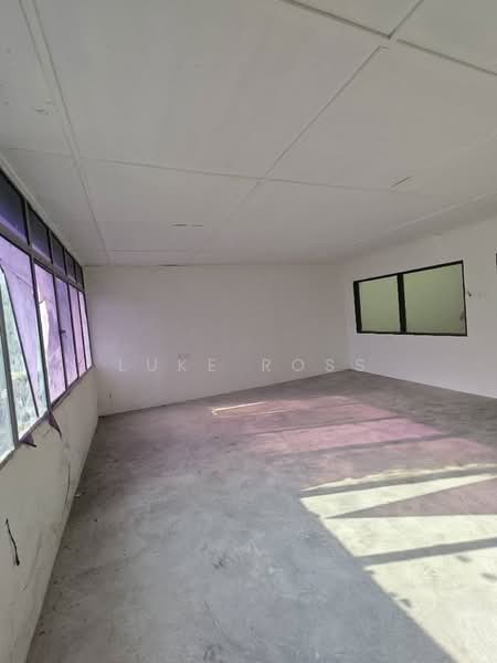Shop for Sale in Taman Wahyu (Batu Caves) - Luke Ross - Interior - PropertyGuru.com.my