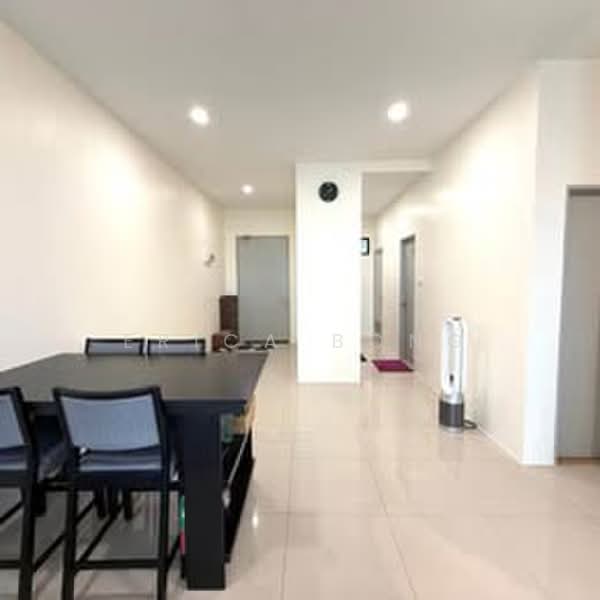 Service Residence for Sale at Gem Suites - Erica Bong - Dining Room - PropertyGuru.com.my