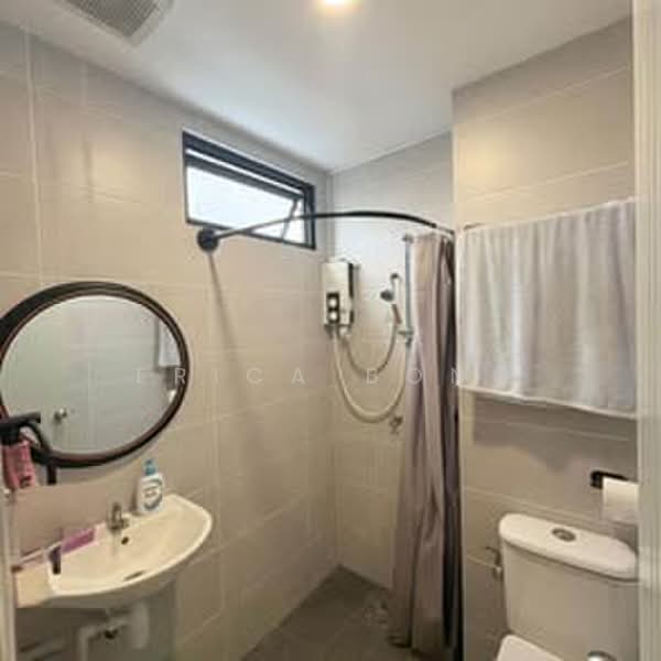 Service Residence for Sale at Gem Suites - Erica Bong - Bathroom - PropertyGuru.com.my