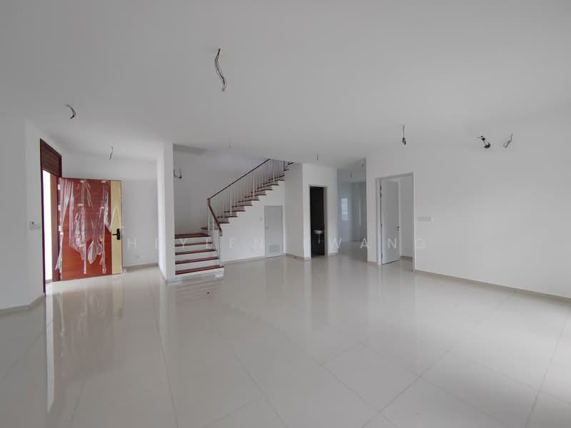 Semi-Detached House for Sale in Shah Alam (Selangor) - Heylen Kwang - Living Room - PropertyGuru.com.my