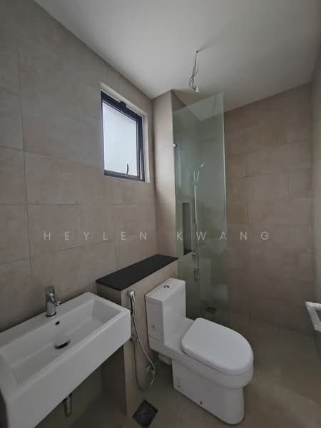 Semi-Detached House for Sale in Shah Alam (Selangor) - Heylen Kwang - Bathroom - PropertyGuru.com.my