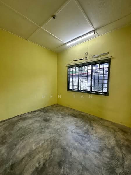 Rumah Teres 1 Tingkat untuk Dijual di Taman Johor Jaya (Johor Bahru) - Iden Tan - Interior - PropertyGuru.com.my