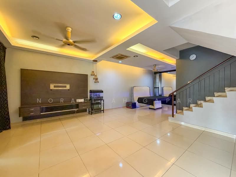 Rumah Teres 3-Tingkat untuk Dijual di Kajang (Selangor) - NoraFizah Gapar - Living Room - PropertyGuru.com.my