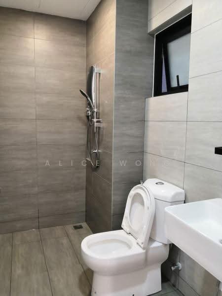 Service Residence for Rent at The Amber Residence @ TwentyFive.7 - Alice Wong - Bathroom - PropertyGuru.com.my