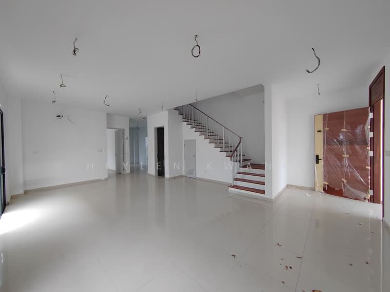 Semi-Detached House for Sale in Shah Alam (Selangor) - Heylen Kwang - Living Room - PropertyGuru.com.my
